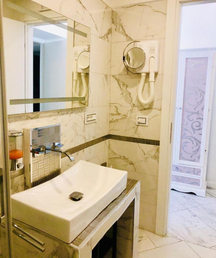 parisa suite Rom Exteriör bild